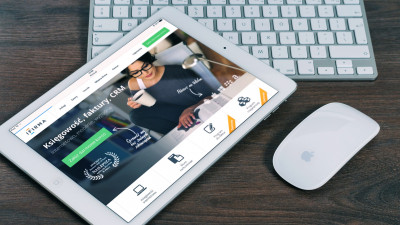 Apple iPad, mouse and keyboard