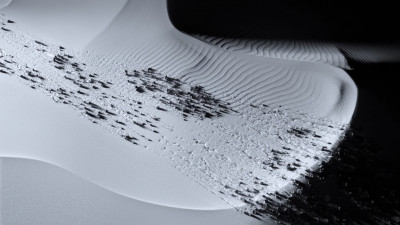 Dark nights on dunes