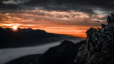 Sunrise over the Hooker Valley, New zealand