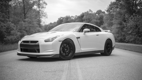 Nissan GT R