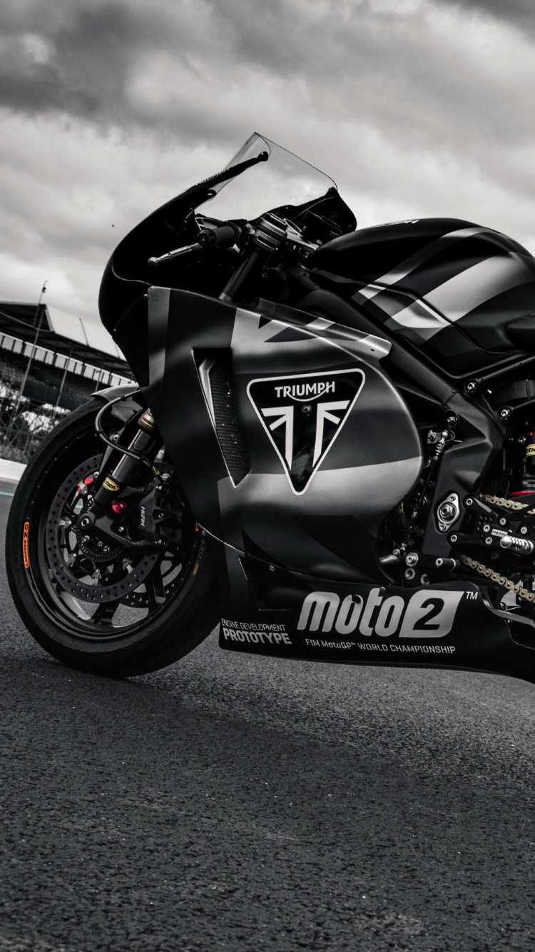 Triumph Daytona 765 wallpaper 750x1334