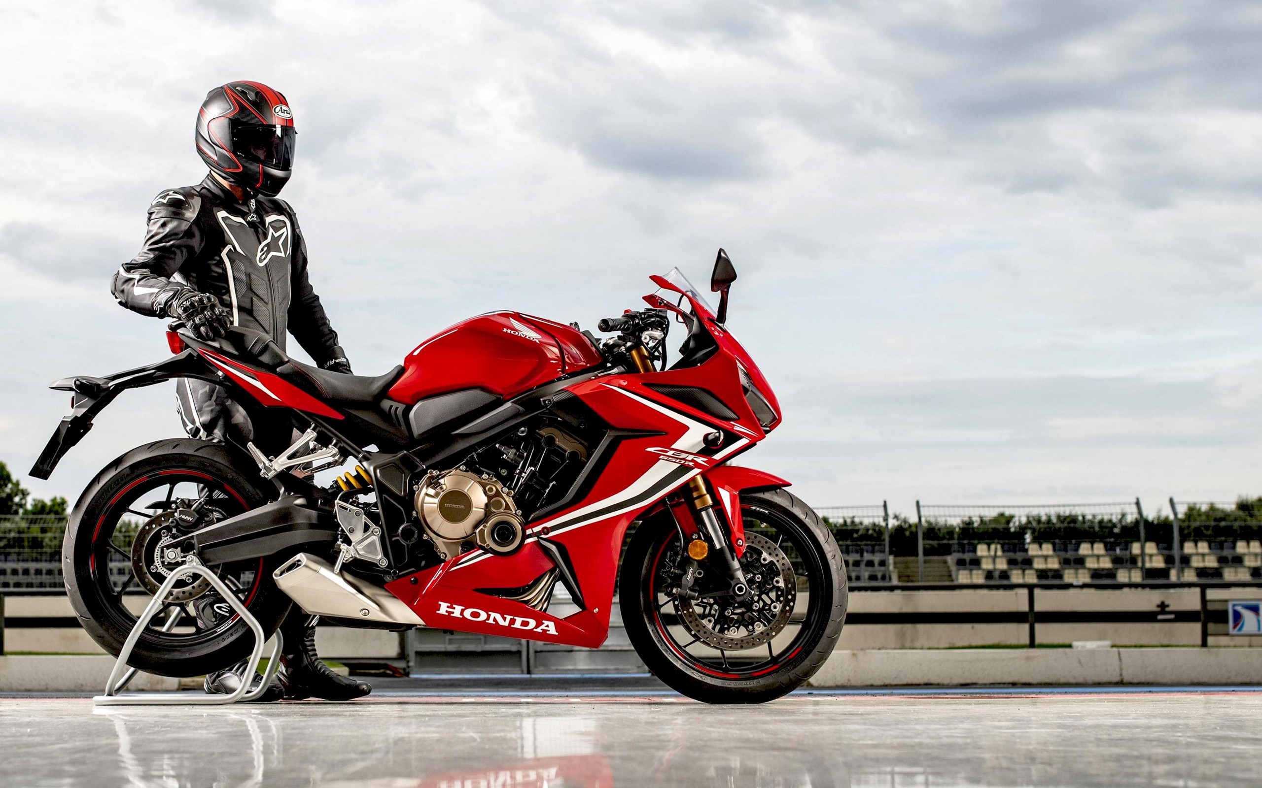 Honda CBR650R wallpaper 2560x1600